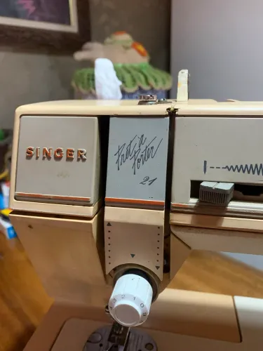 Máquina de costura Singer