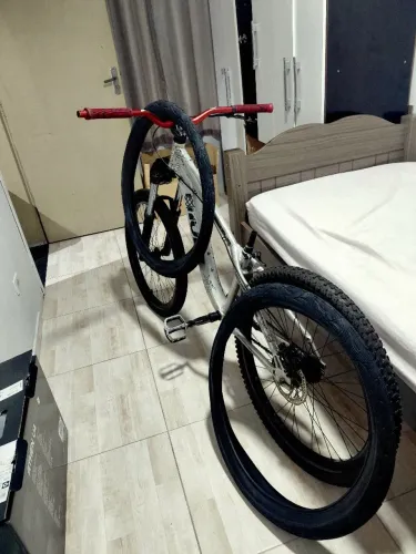 Bike Hupi Naja 2016 Prata - Funcionando Perfeitamente