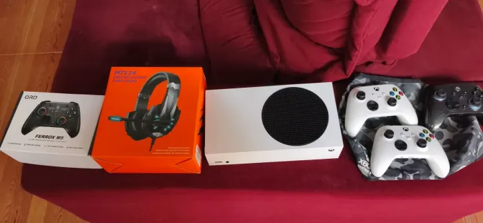 XBOX SERIES S IMPECÁVEL