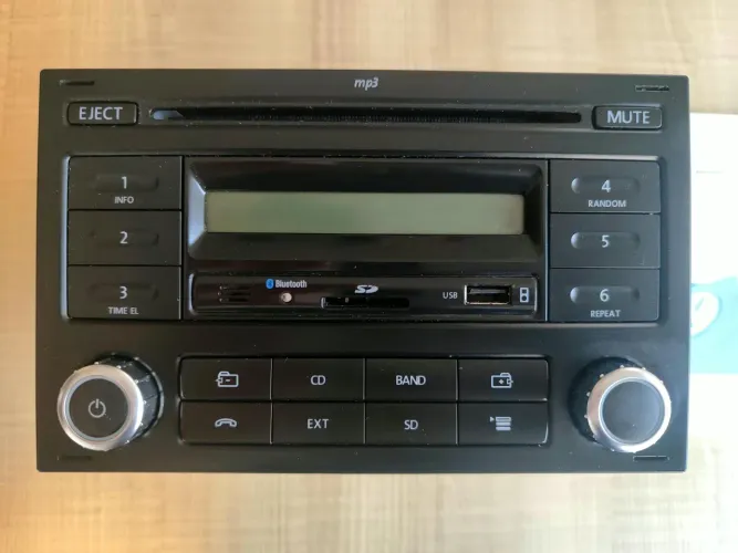 Rádio Polo VW RD5 Volkswagen em Perfeito Funcionamento!<br>Visor azul