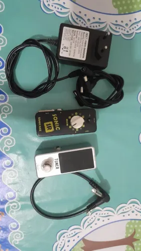 kit pedal Sonicake Sonic IR, Tuner Rowin, Fonte 9v2a, extensor para 04 pedais e cabo para 