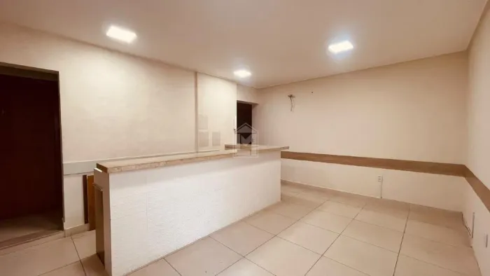 Casa Comercial em Santa Lúcia 203m², 10 Salas e Pronta para Uso!