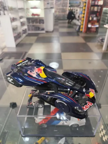 Miniatura Red Bull X2010 Gran Turismo Vettel AutoArt 1/18 Rara