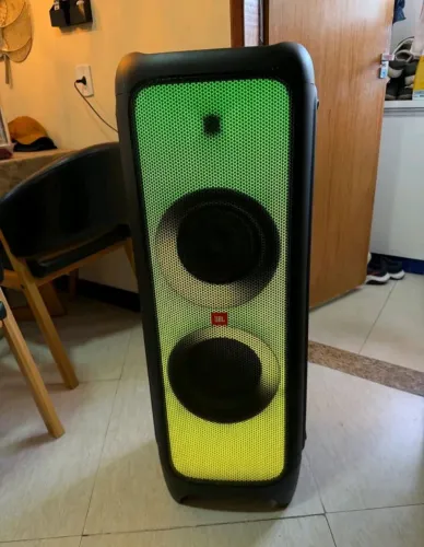 Caixa de som JBL 1000