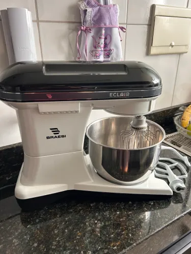 Batedeira Planetária Eclair BP-500 Preta Bivolt Braesi