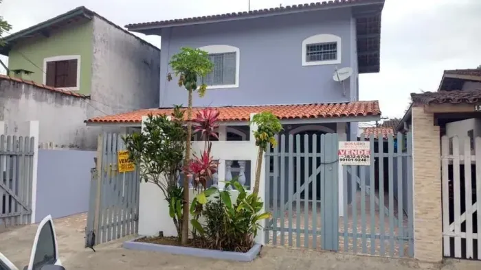 Casa para venda tem 170 metros quadrados com 6 quartos em Estufa I - Ubatuba - São Paulo