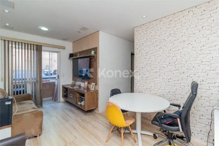 Apartamento à venda ou para alugar com 2 dormitórios na Vila Nova Cachoeirinha.