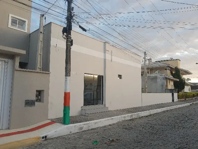Galpão de 220,00m2 no Centro de Camboriú-SC