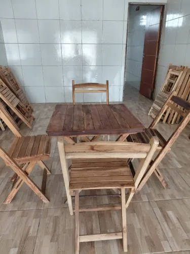 Vendo jogos de Mesas (madeira) para Lanchonete e Bar
