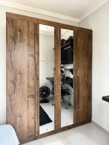 Guarda-roupa