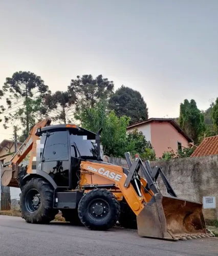 Retroescavadeira Case 580n 2022