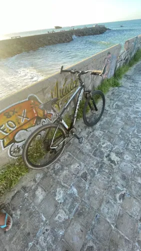 Bike aro 29 pra vender valo 600 loc Siqueira