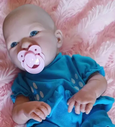 Boneca Bebê Vinil La Newborn Berenguer 40cm Olhos Azuis