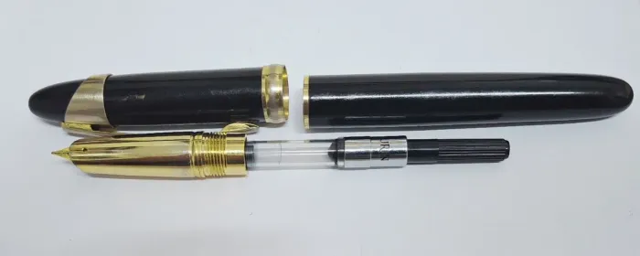 Caneta Tinteiro Hero 616 DeLuxe - Corpo Metálico, pena hooded nib (pena semi-oculta)