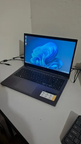 Notebook Samsung Book, Intel Celeron 6305, 8 Gb RAM, 128 Gb SSD NVME
