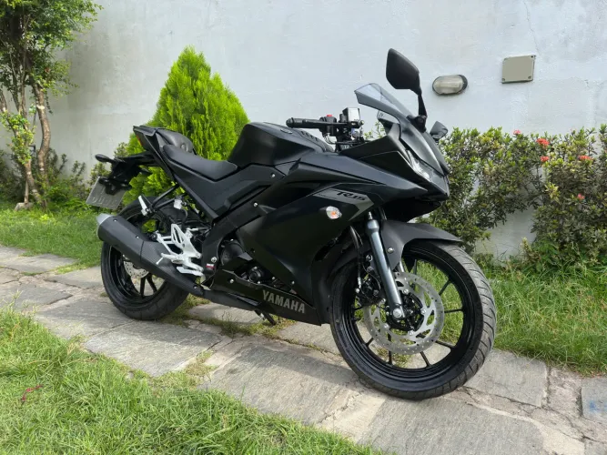 YAMAHA YZF R15 ABS