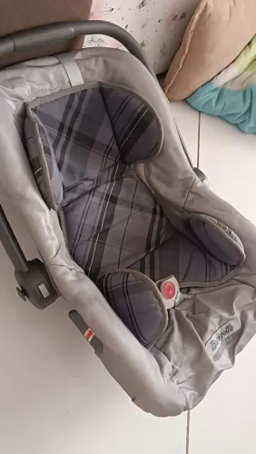 Bebê conforto unissex