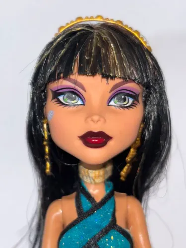 Cleo Básica - Monster High