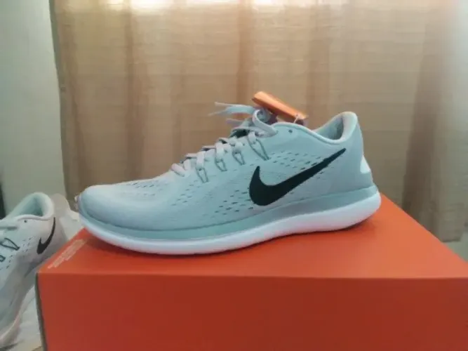 Tenis Nike Flex RN