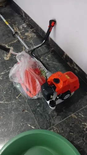 Uma Roçadeira NOVA