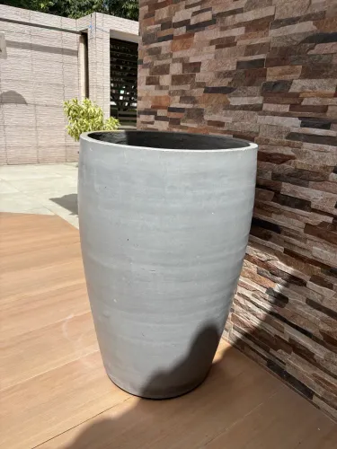 Vendo vaso de planta (cimento)