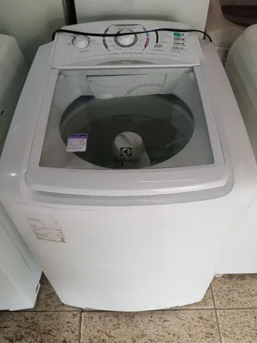 Lavadora Electrolux turbo 12 kg tudo funcionando OK em ótimo estado de conservação.