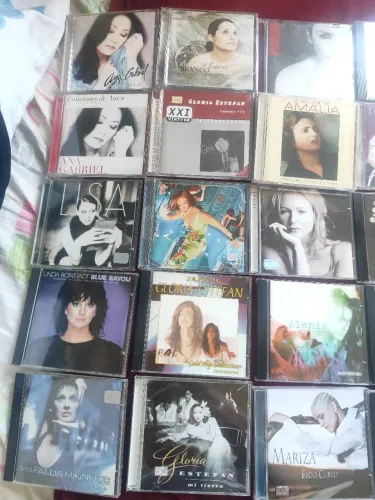 Cantoras internacionais lindíssimos e novíssimos 40 cds coleção ou individual cada 20 