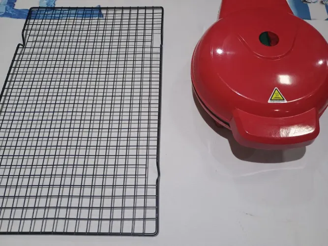 Vendo grade de resfriamento+máquina de mini donuts em perfeito estado