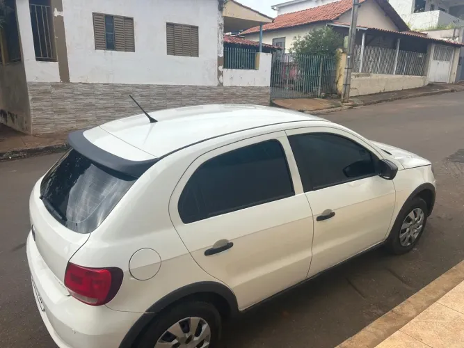 Volkswagen Gol Geração VI Track 1.0 8V MI Total Flex Mec. 4P 2014