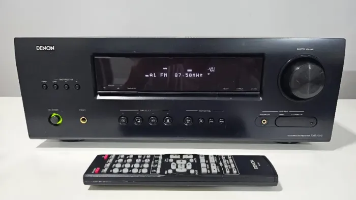 Surround Receiver DENON Modelo AVR-1312 ~ 5.1 Canais com Controle Remoto