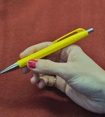 2 Lapiseiras Originais CARAN D'ACHE Infinite 888 (LARANJA e AMARELA)