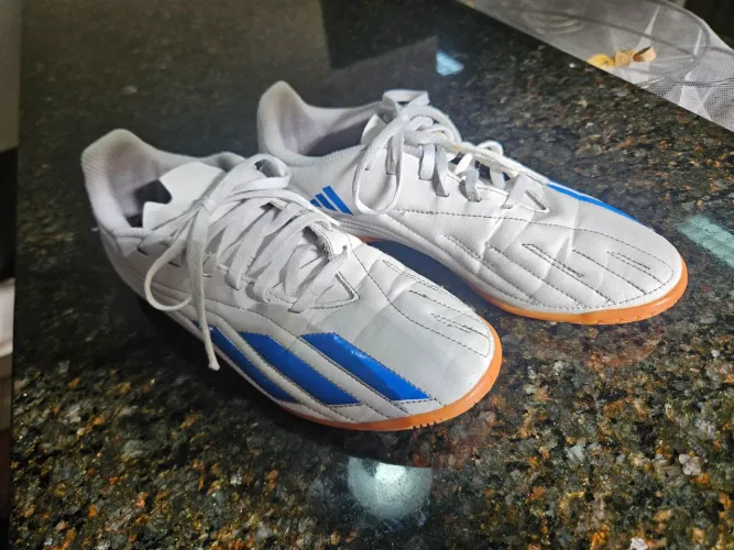 Tênis Futsal Adidas n°36 branco