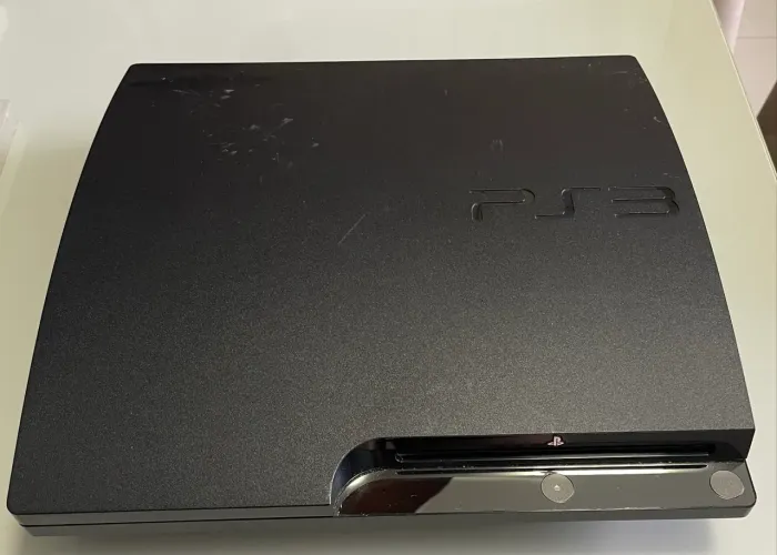Ps3 Novinho em ótimo estado, vem com 6 jogos e um controle