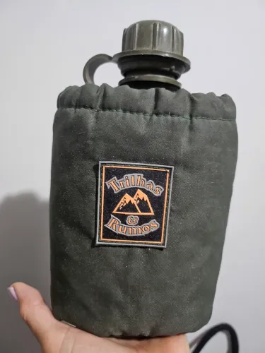 Cantil militar usado em ótimo estado