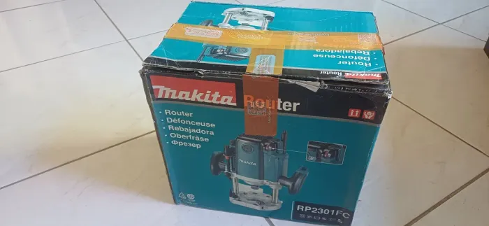 Tupia C/freio Iluminação 12mm 1650w Makita RP2301FC