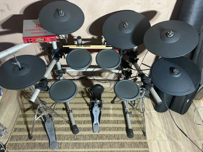 Bateria Eletrônica Yamaha DTXpress 3 Especial Edition