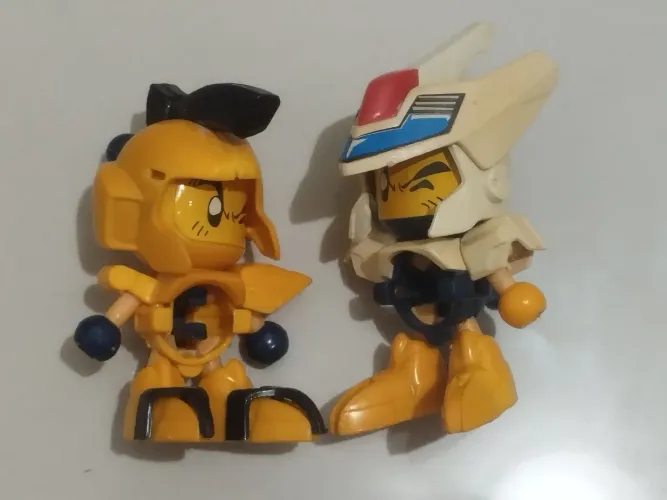 Personagens Bomberman importado