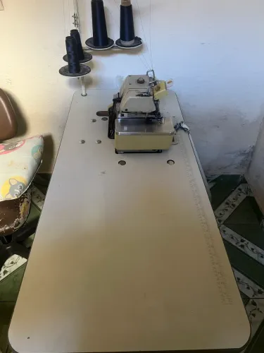 Máquina de costura