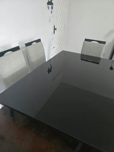 Mesa 6 lugares com cadeiras