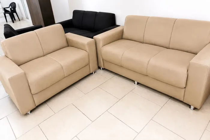 Sofá 2 e 3 Lugares Novo Promoção