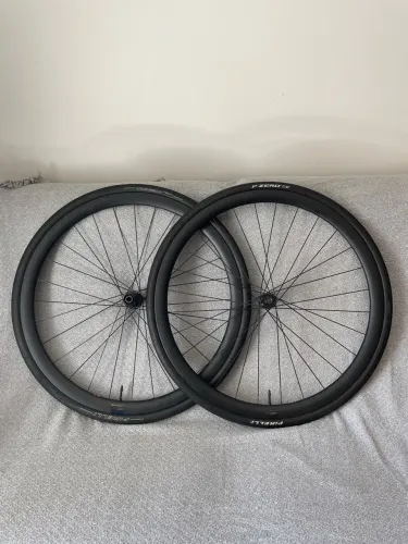 Rodas carbono BMC CRD-351 disc tubeless speed road