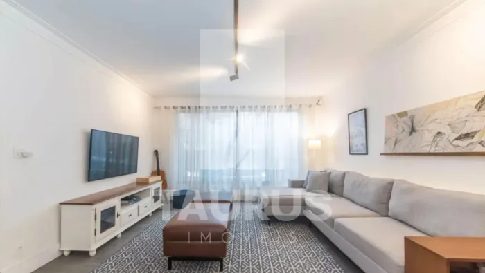 Casa a venda na Cidade Monções, Brooklin Novo. 4 quartos, 1 suíte, 2 vagas, edícula, 216m²