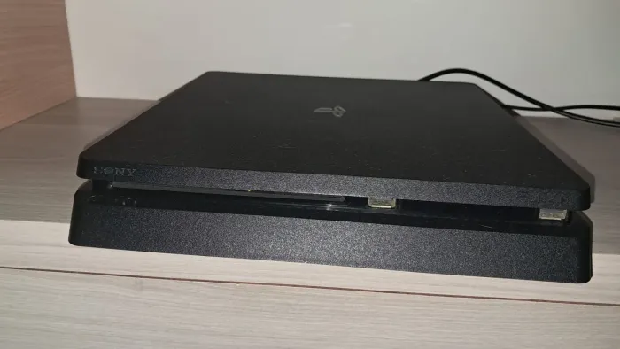 Vendo PS4 Slim