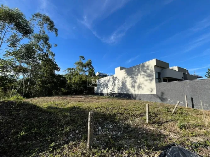 Terreno em local nobre na Guabiruba