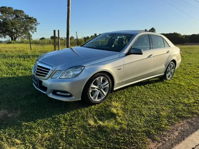 Mercedes-Benz E-250 CGI Avantgarde 1.8 16V 204cv Aut. 2011
