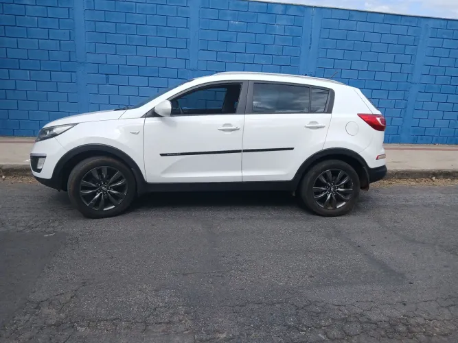 Kia Motors Sportage LX 2.0 16v/ 2.0 16V Flex Mec. 2011