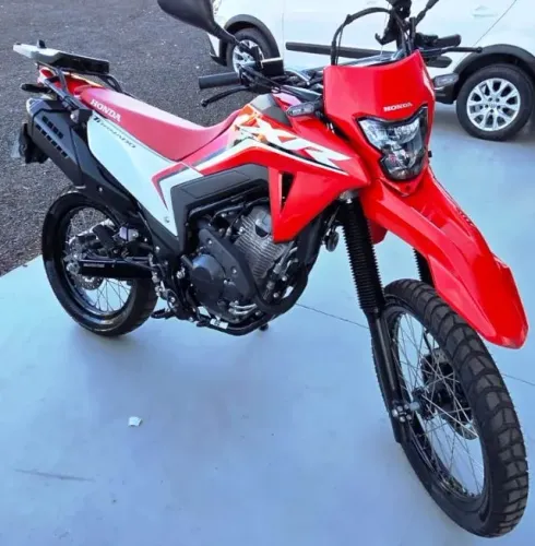 Honda XR-Tornado 300 Flex ABS 2025 (automais veículos)(6.150km)