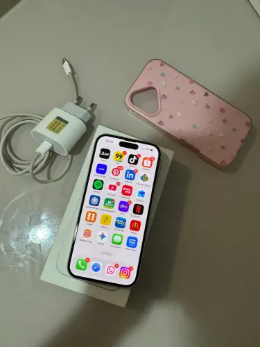 iPhone 16
