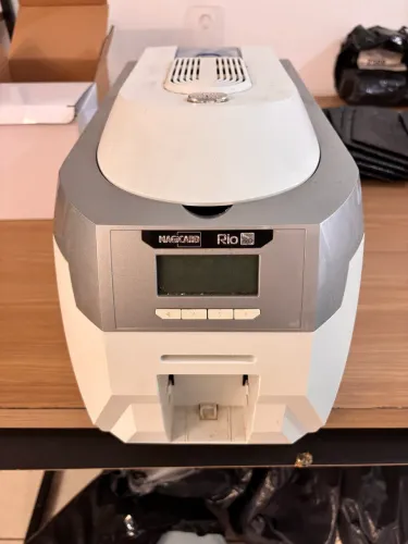 Vendo Magicard Rio PRO