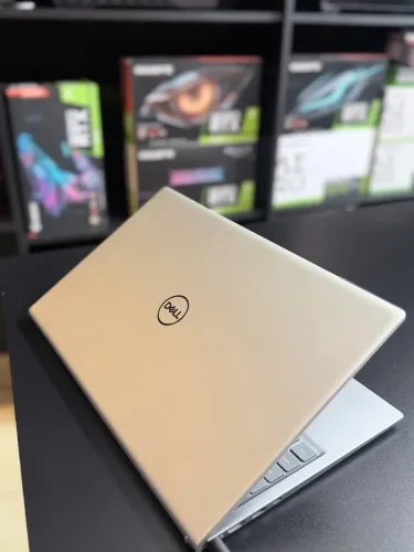Notebook Dell i7 com placa dedicada